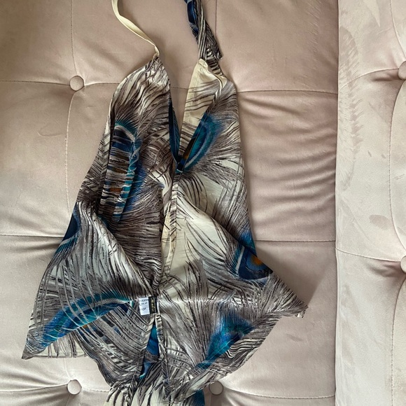 Minka Backless Scarf Top - Picture 2 of 2